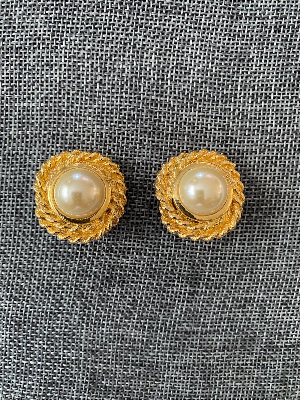 Gold Rope-Detail Pearl Button Clip-on Earrings - Cream Pearl